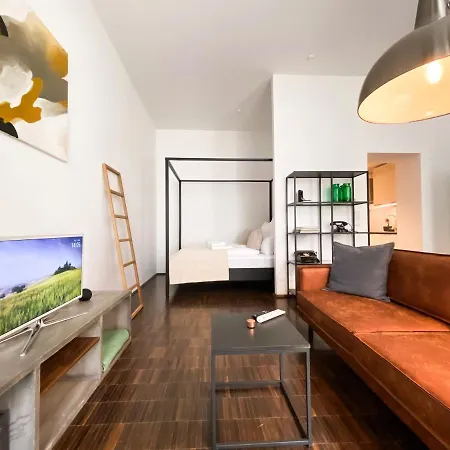 Modernes Loft-apartment Inkl Tiefgarage Im Zentrum Leipzigs * Лейпциг