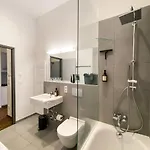 Modernes Loft-apartment Inkl Tiefgarage Im Zentrum Leipzigs
