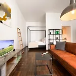 Modernes Loft-apartment Inkl Tiefgarage Im Zentrum Leipzigs * Lipsk