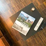 Apartament Modernes Loft-apartment Inkl Tiefgarage Im Zentrum Leipzigs *