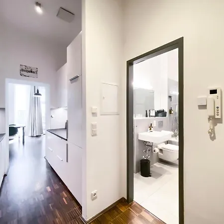 Modernes Loft-apartment Inkl Tiefgarage Im Zentrum Leipzigs Appartement Leipzig